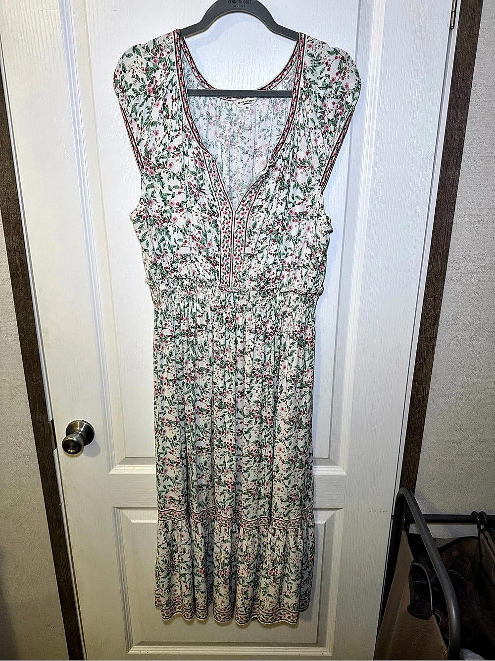 MAX STUDIO Floral Maxi Dress in Green & Pink Size 2X Like New